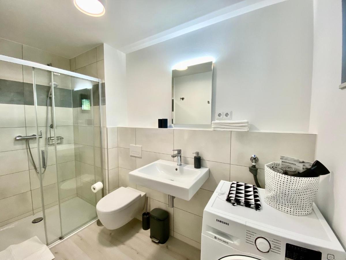 Modernes Apartment, Terrasse Und Garten Am Lilienthalpark Im Suedwesten Berlins Ngoại thất bức ảnh