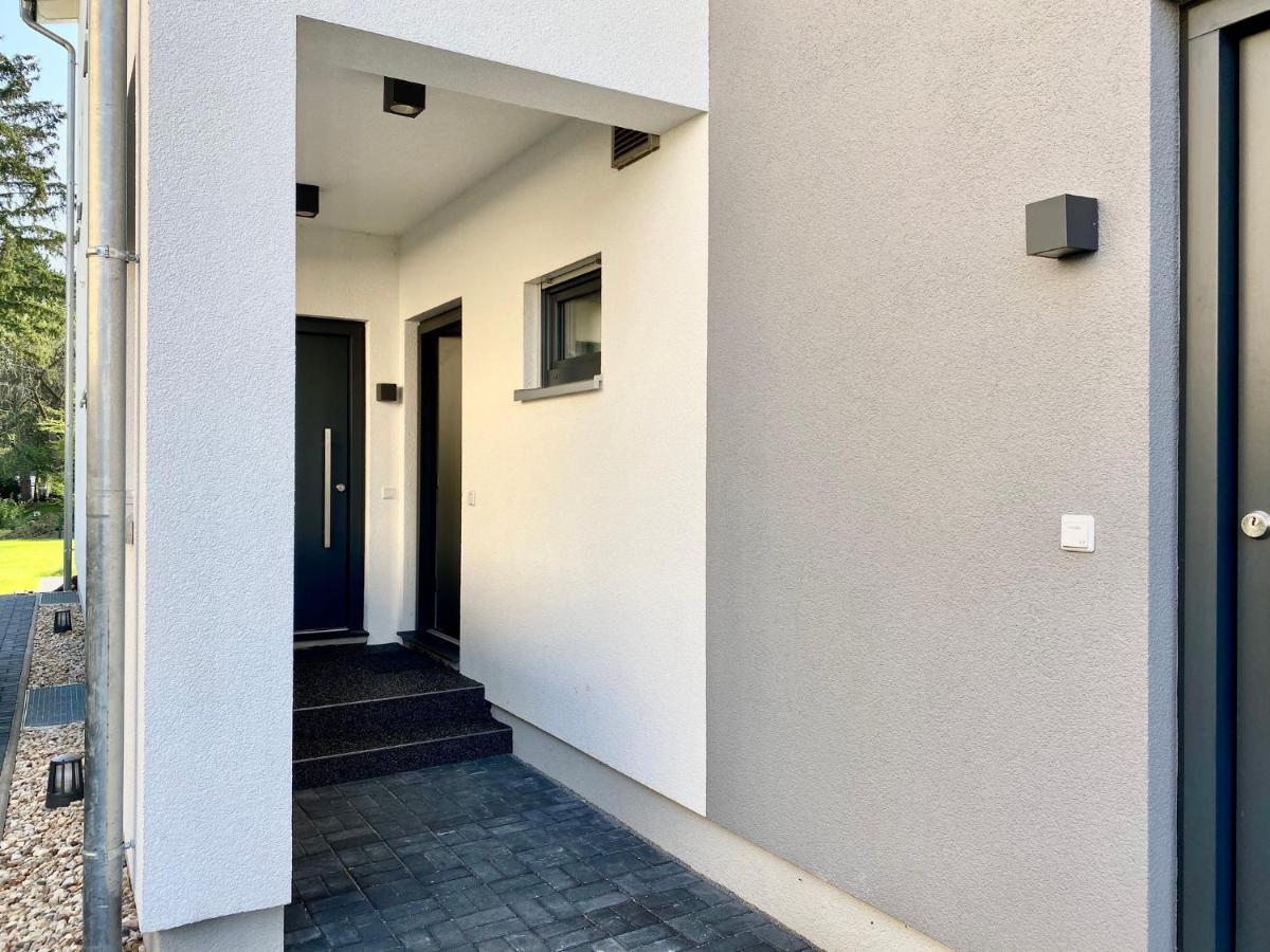 Modernes Apartment, Terrasse Und Garten Am Lilienthalpark Im Suedwesten Berlins Ngoại thất bức ảnh