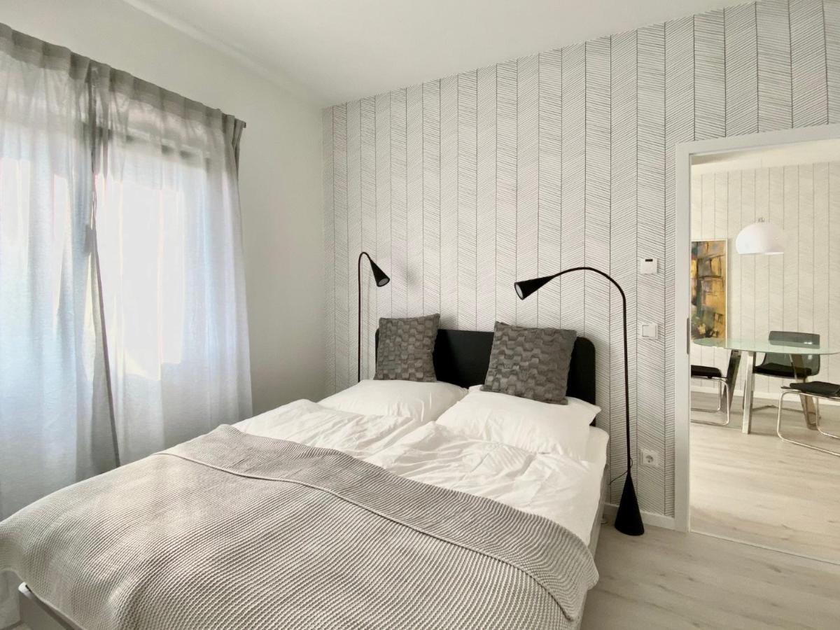 Modernes Apartment, Terrasse Und Garten Am Lilienthalpark Im Suedwesten Berlins Ngoại thất bức ảnh
