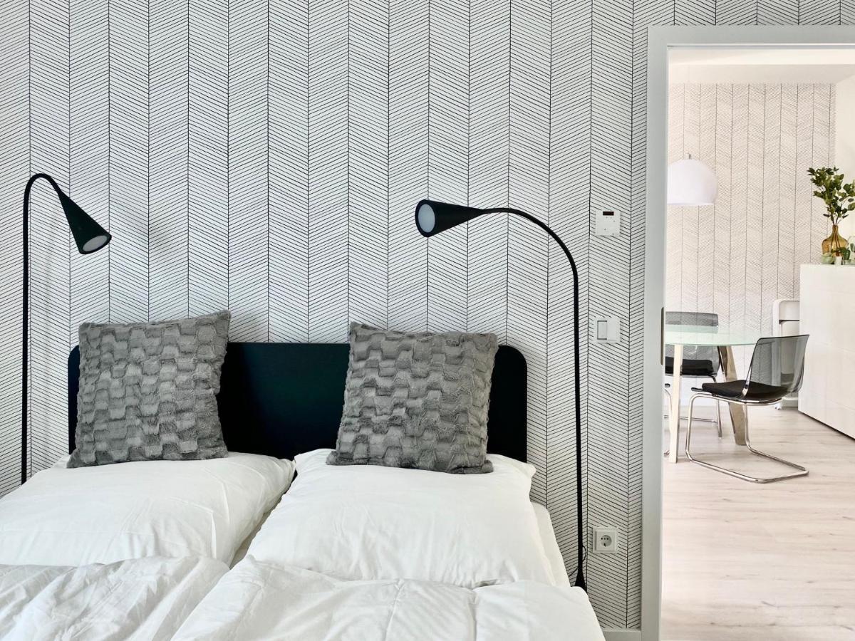 Modernes Apartment, Terrasse Und Garten Am Lilienthalpark Im Suedwesten Berlins Ngoại thất bức ảnh